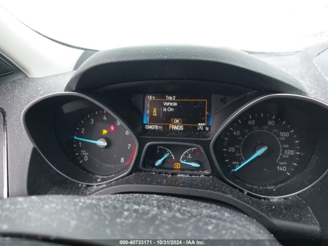 1FMCU9J98JUA65199 Ford Escape Titanium