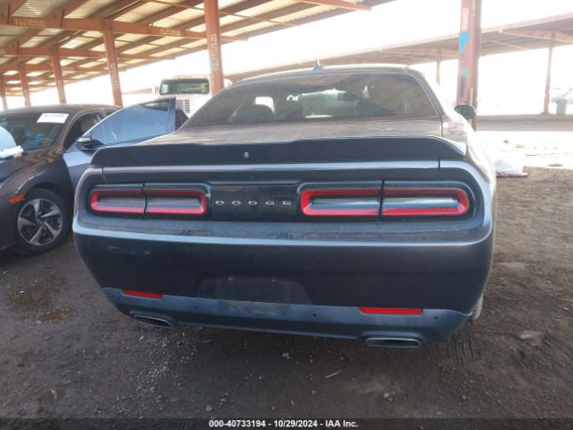 2C3CDZAG2JH110843 Dodge Challenger Sxt Plus