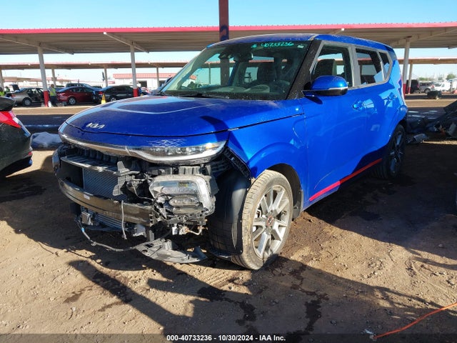 KIA Soul Turbo 2022 KNDJ53AF2N7822369 Image 2