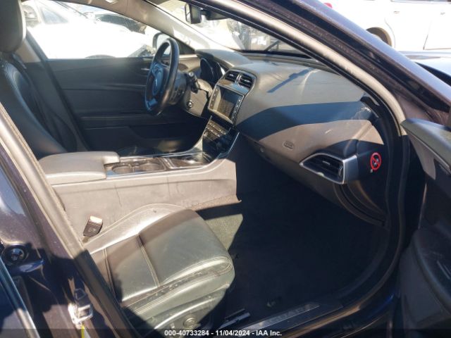 SAJAE4BG7HA965131 Jaguar Xe Prestige