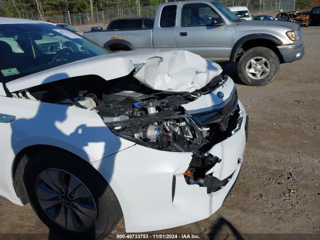KIA Optima Hybrid Premium 2018 KNAGT4LE9J5023329 Image 18