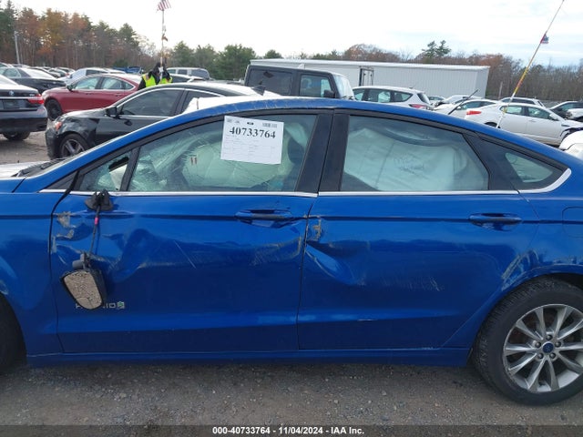 3FA6P0LU2HR357198 Ford Fusion Hybrid Se