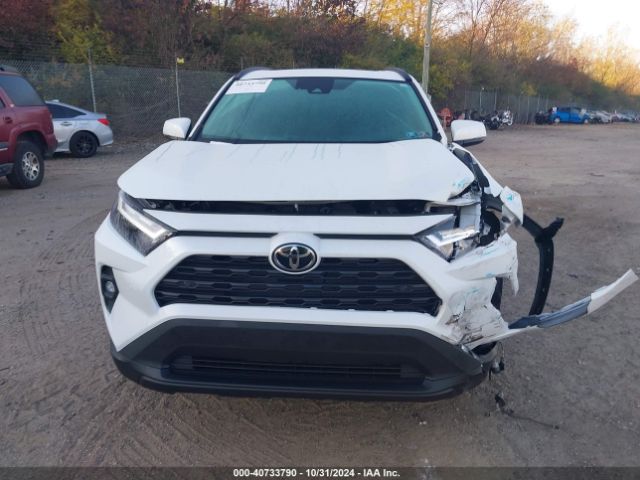 2T3A1RFV8RW415505 Toyota Rav4 Xle Premium
