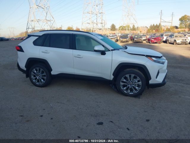 2T3A1RFV8RW415505 Toyota Rav4 Xle Premium