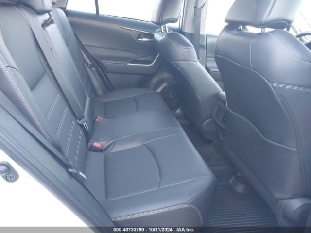 2T3A1RFV8RW415505 Toyota Rav4 Xle Premium