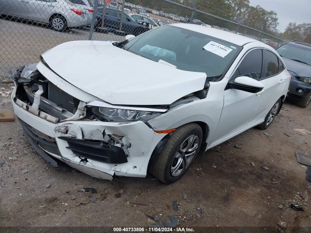 Honda Civic Lx 2018 2HGFC2F52JH589910 Image 2