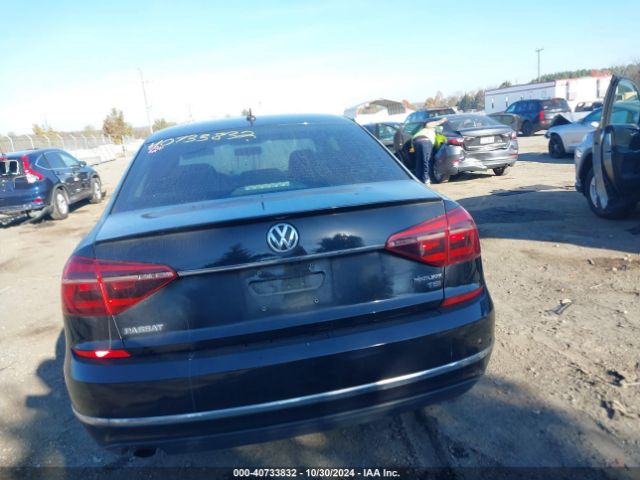 1VWAT7A38HC006634 Volkswagen Passat 1.8t S