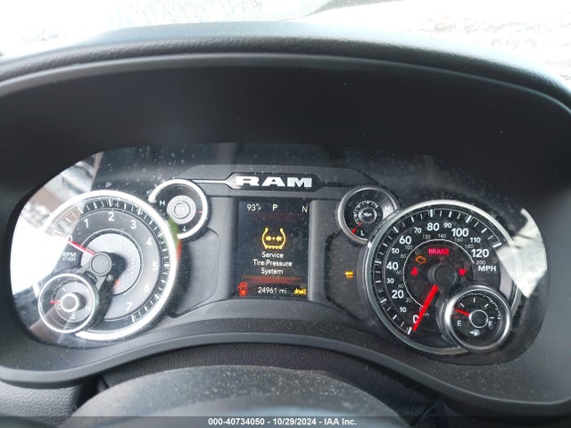 1C6SRFBT4NN129143 RAM 1500 Big Horn  4x4 6'4 Box