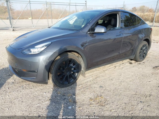 2021 TESLA MODEL Y 5YJYGDEE1MF207255 Photo 1