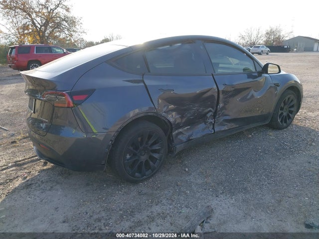 2021 TESLA MODEL Y 5YJYGDEE1MF207255 Photo 3