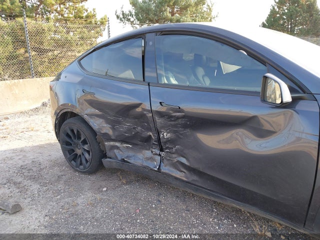 2021 TESLA MODEL Y 5YJYGDEE1MF207255 Photo 5