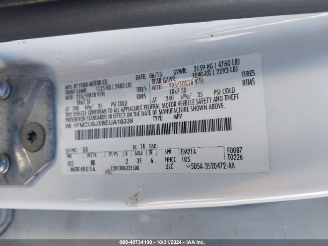 1FMCU9JX8EUA18338 Ford Escape Titanium