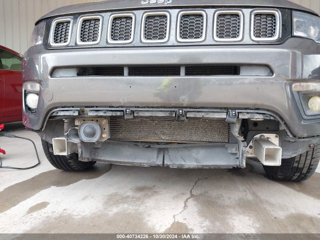 3C4NJCBB2JT268149 Jeep Compass Latitude Fwd