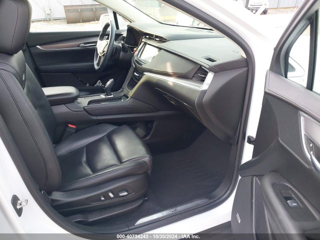 1GYKNBRS4HZ113283 Cadillac XT5 LUXURY