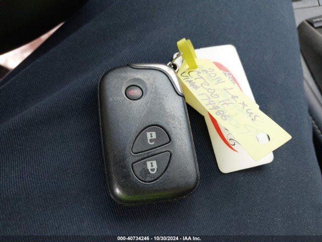 Lexus CT 200H 2014 JTHKD5BH8E2174986 Image 11