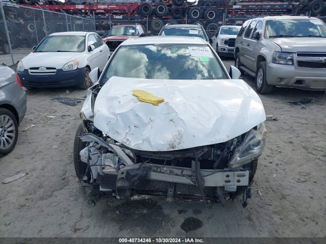 Lexus CT 200H 2014 JTHKD5BH8E2174986 Image 12