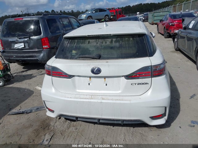 JTHKD5BH8E2174986 Lexus CT 200H