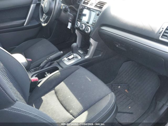 JF2SJAGC7JH401481 Subaru Forester 2.5i Premium