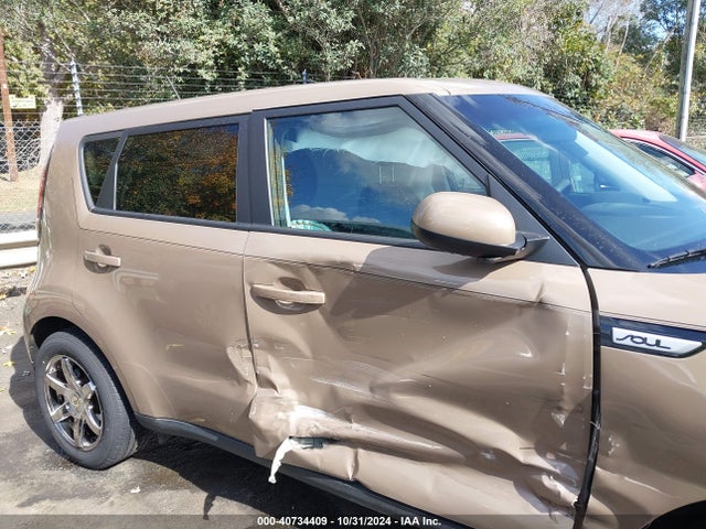 KIA Soul 2015 KNDJN2A21F7174998 Image 13