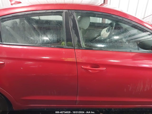 Hyundai ELANTRA SEL 2018 5NPD84LF2JH230693 Image 13
