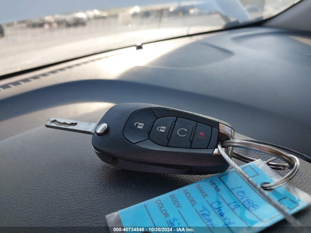3GNCJLSB7KL329172 Chevrolet Trax Lt