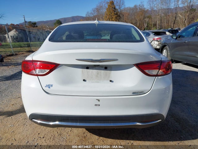 Chrysler 200 Limited 2015 1C3CCCABXFN614513 Image 17