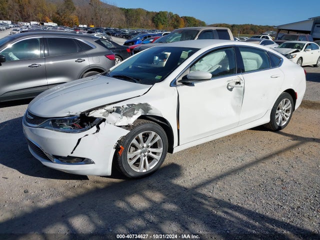 Chrysler 200 Limited 2015 1C3CCCABXFN614513 Image 2