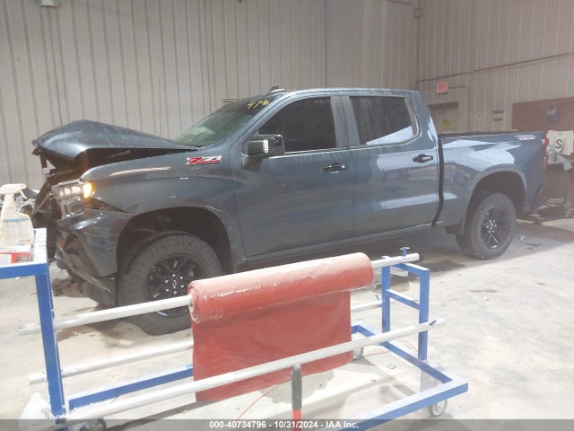 Chevrolet Silverado 1500 Lt Trail Boss 2019 1GCPYFED3KZ426303 Image 2