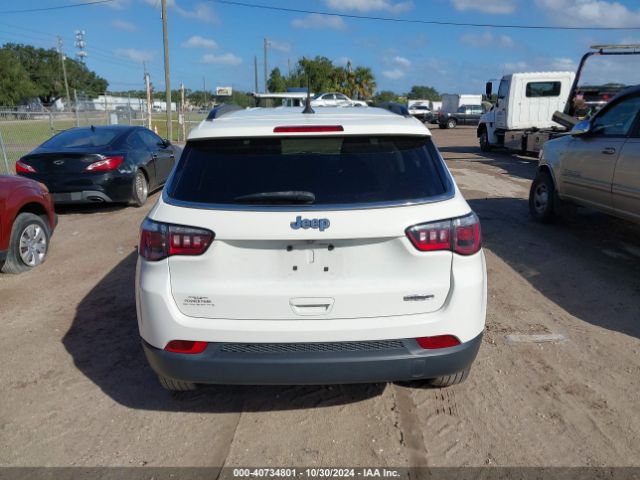 3C4NJCBB2MT505095 Jeep Compass Latitude Fwd