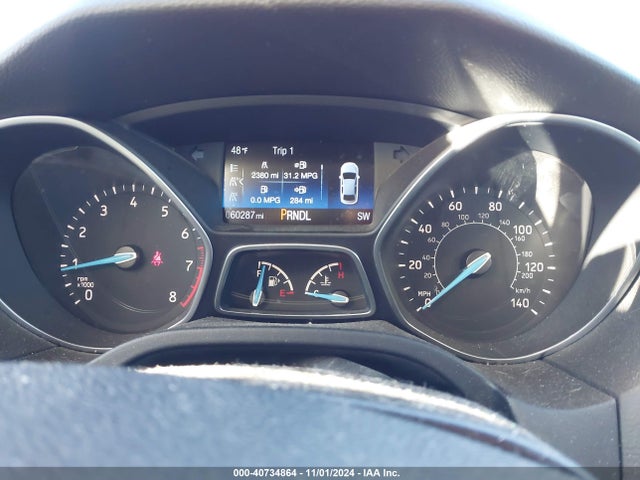2015 Ford Focus Se მანქანა იყიდება აუქციონზე, vin: 1FADP3F21FL287398, აუქციონის ნომერი: 40734864