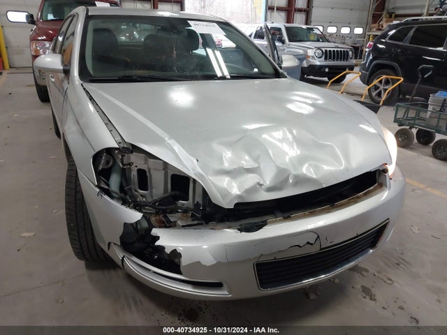 2G1WB5E3XE1103578 Chevrolet Impala Limited Lt