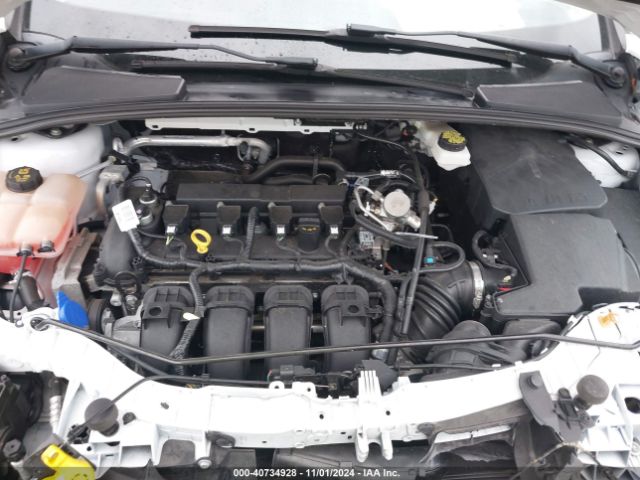 1FADP3H2XJL299877 Ford FOCUS SEL