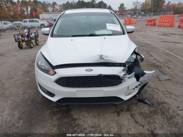 1FADP3H2XJL299877 Ford FOCUS SEL
