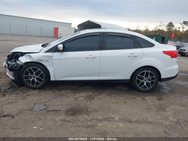 1FADP3H2XJL299877 Ford FOCUS SEL