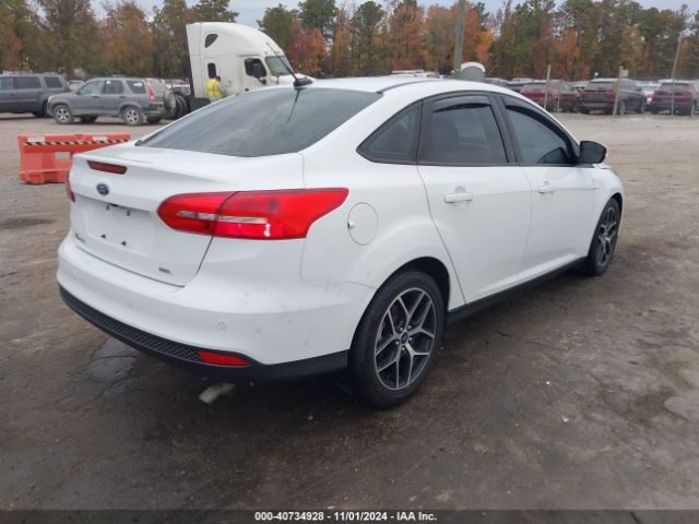 1FADP3H2XJL299877 Ford FOCUS SEL