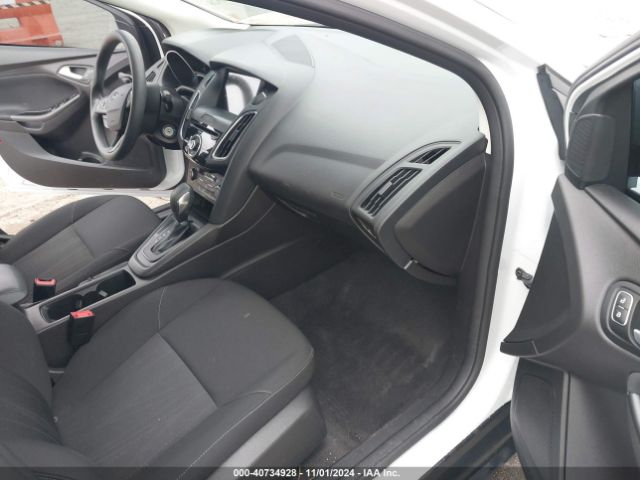 1FADP3H2XJL299877 Ford FOCUS SEL