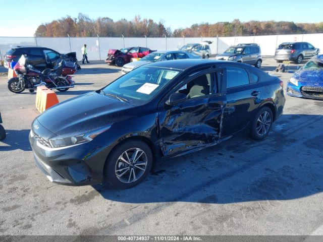 3KPF24AD2RE801353 KIA Forte Lxs