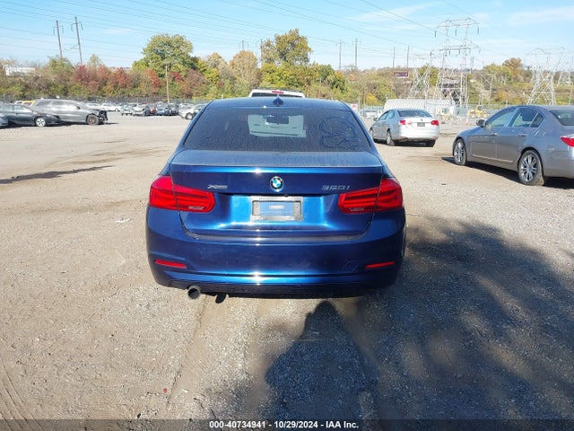 BMW 320i Xdrive 2018 WBA8A3C57JA494827 Image 16