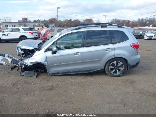 Subaru Forester 2.5i Limited 2017 JF2SJALC9HH554539 Image 15