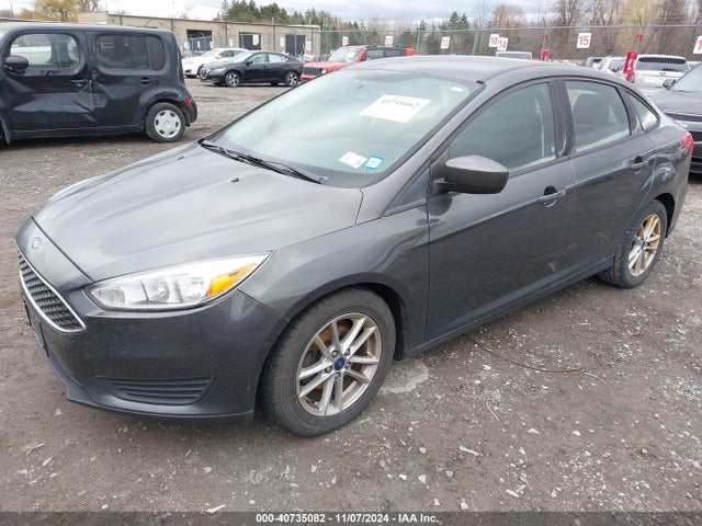 Ford FOCUS SE 2018 1FADP3F27JL262353 Image 2