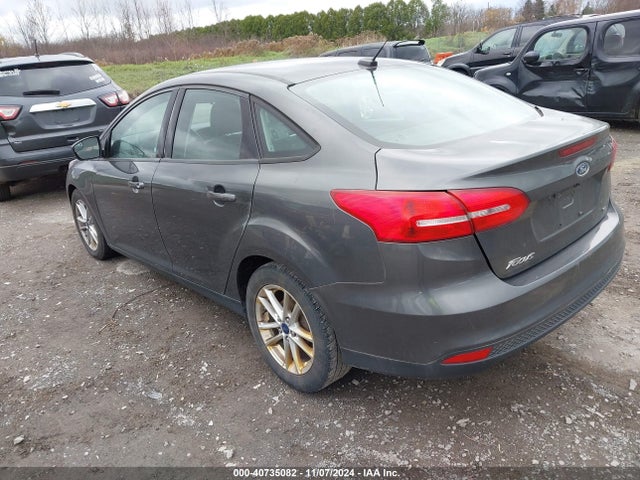 Ford FOCUS SE 2018 1FADP3F27JL262353 Image 3