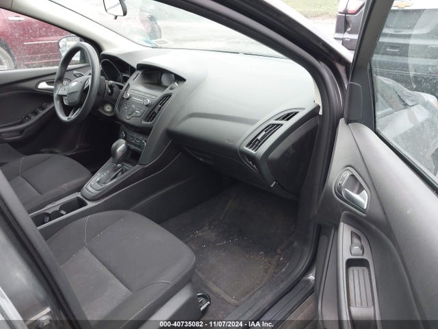 Ford FOCUS SE 2018 1FADP3F27JL262353 Image 5