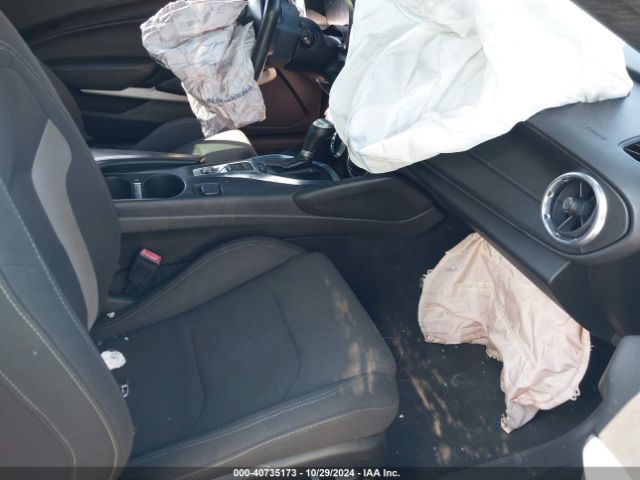 2017 CHEVROLET CAMARO 1G1FB3DS1H0140757 Photo 4