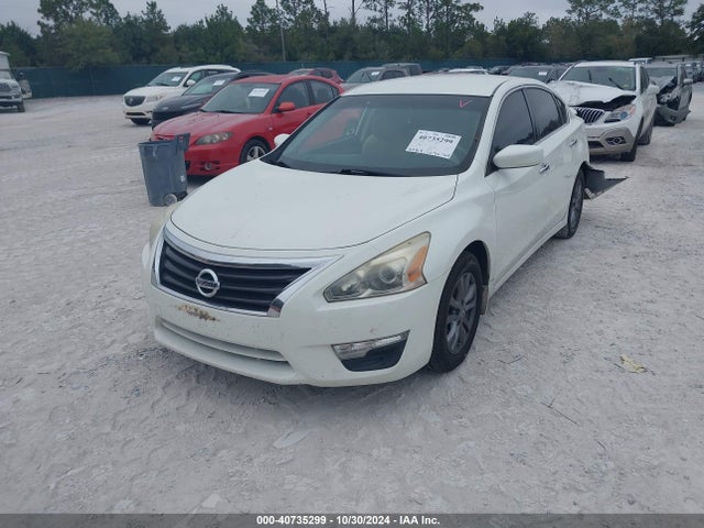 Nissan Altima 2.5 S 2015 1N4AL3AP8FC488958 Image 2