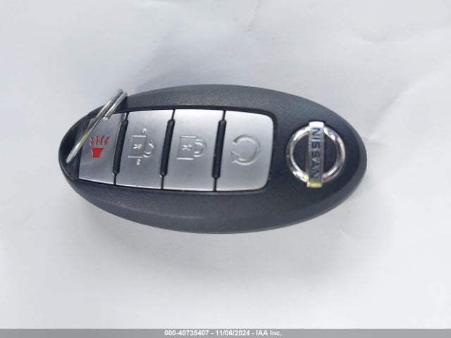 5N1DR2MM7JC662802 Nissan Pathfinder Sv