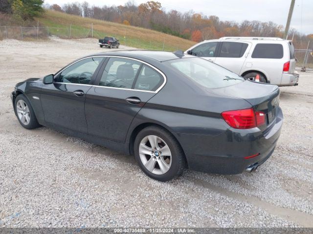2011 BMW 528I WBAFR1C58BC745980 Photo 2