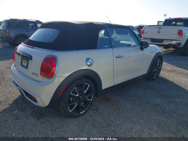 2017 MINI CONVERTIBLE WMWWG9C34H3C81830 Photo 3