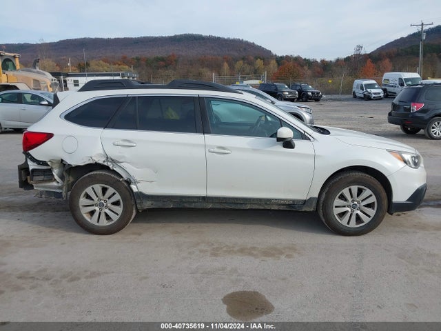 Subaru Outback 2.5i Premium 2017 4S4BSACC1H3407992 Image 13