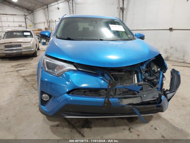 Toyota Rav4 Xle 2018 2T3RFREV3JW799302 Image 12