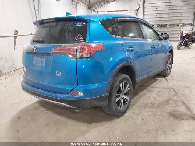 Toyota Rav4 Xle 2018 2T3RFREV3JW799302 Image 4